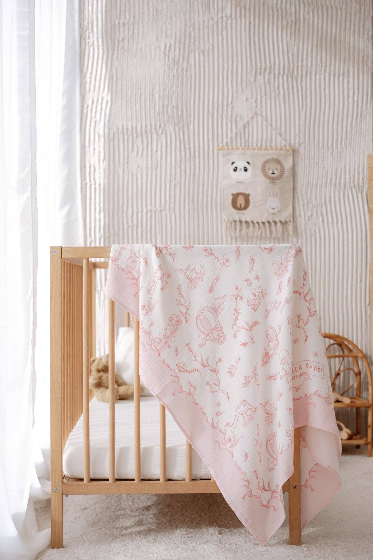4-Piece Newborn Set with Gift Box – Toile De Jouy / Pink
