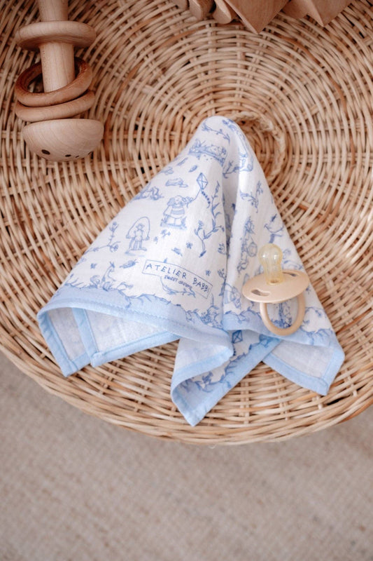 Burp Cloth - Toile de Jouy/Blue